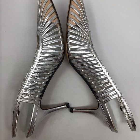 Vintage Gucci silver sling back heels - Picture 5 of 7
